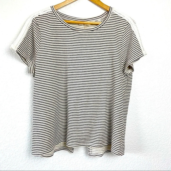 Hem & Thread Tops - NWT Hem and Thread Split Back Stripe T-Shirt Size Large